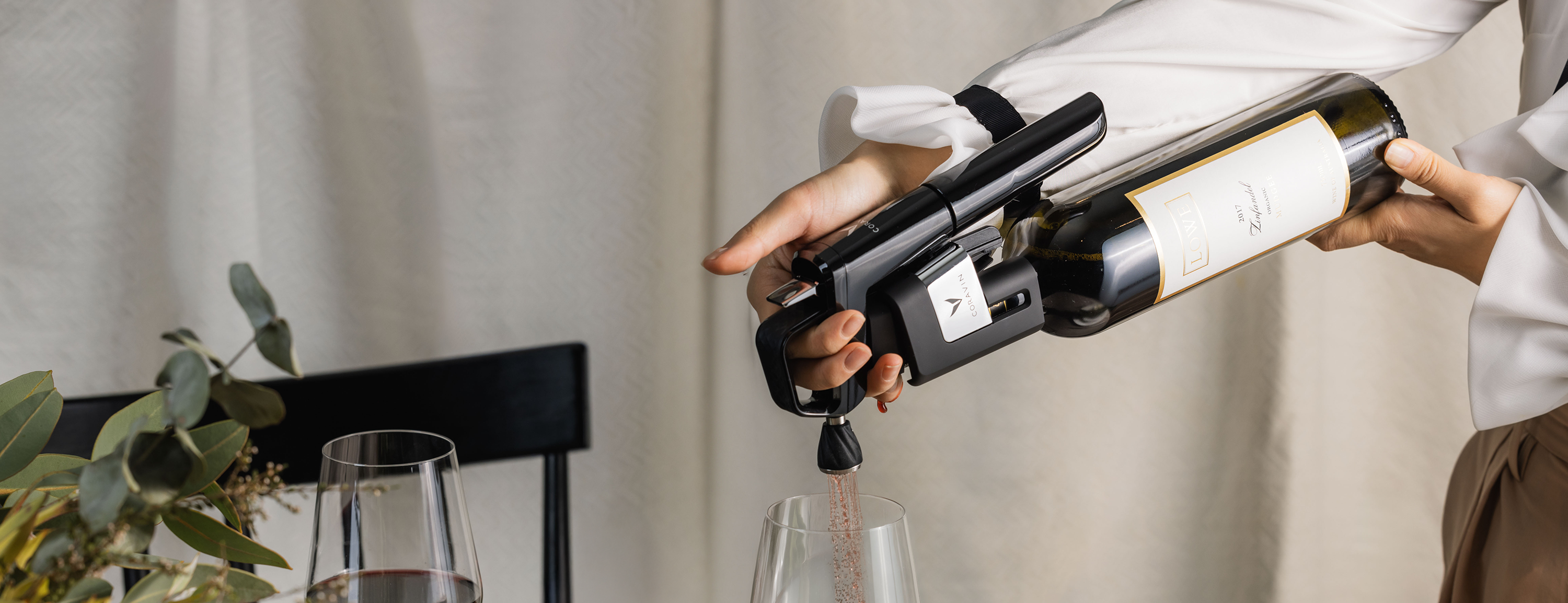 CORAVIN pivot ブラック CRV1024 Pivot™ Wine Preservation & Exploration System – Coravin APAC